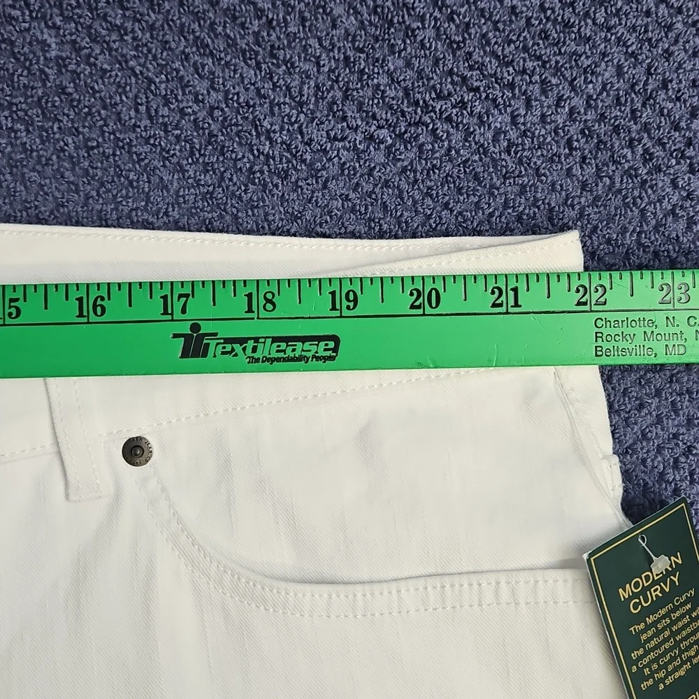 LRL‎ Lauren Modern Curvy Straight Leg Denim: Color- White: Size 22W SEE DETAILS